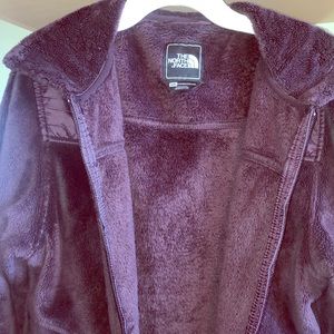 ❄️Fuzzy The North Face jacket❄️